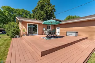 2925 Edgewood Dr N, Fargo, ND 58102 - Photo 8