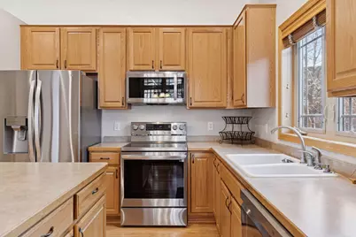 9919 Colorado Lane N, Brooklyn Park, MN 55445 - Photo 4