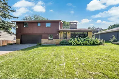 617 Olson Avenue, Windom, MN 56101 - Photo 1