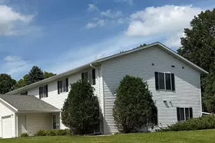 1103 Horizon Dr, Marshall, MN 56258 - Photo 4