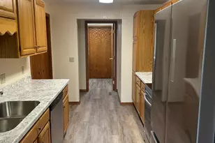 1103 Horizon Dr, Marshall, MN 56258 - Photo 40