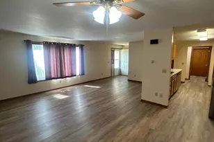 1103 Horizon Dr, Marshall, MN 56258 - Photo 2