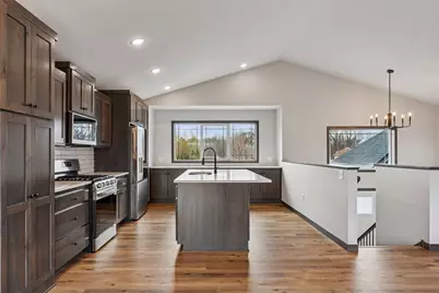 21477 Cottonwood Street NW, Oak Grove, MN 55011 - Photo 4