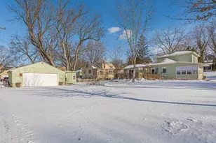 219 Davis St, Le Sueur, MN 56058 - Photo 28