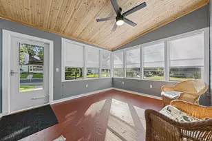 219 Davis St, Le Sueur, MN 56058 - Photo 10