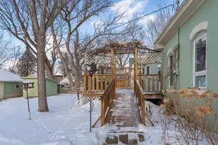 219 Davis St, Le Sueur, MN 56058 - Photo 26