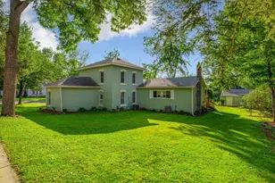 219 Davis St, Le Sueur, MN 56058 - Photo 4