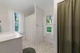 219 Davis St, Le Sueur, MN 56058 - Photo 14