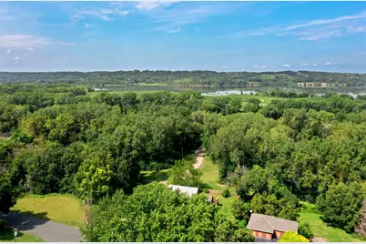 720 Bluff Avenue, Shakopee, MN 55379 - Photo 8