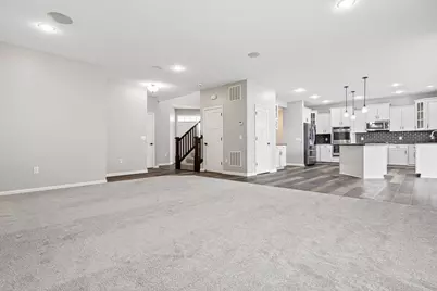 18072 Hyde Park Avenue, Lakeville, MN 55044 - Photo 6