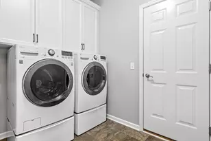 18072 Hyde Park Ave, Lakeville, MN 55044 - Photo 24