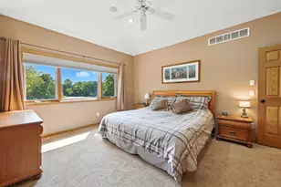 10684 Alameda Ave, Inver Grove Heights, MN 55077 - Photo 8