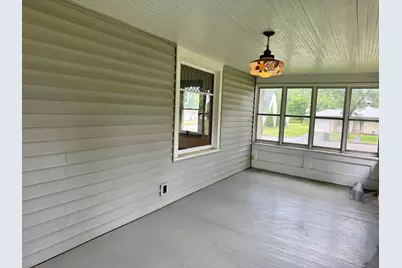 208 N 7th Street, Olivia, MN 56277 - Photo 4