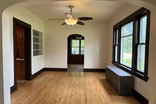 208 N 7th St, Olivia, MN 56277 - Photo 8