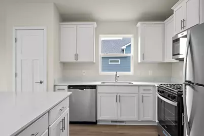 720 Spruce Street N, Cambridge, MN 55008 - Photo 8