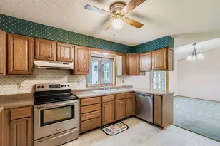 2507 Belmont Ln E, North Saint Paul, MN 55109 - Photo 8