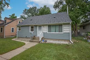 525 4th Ave NE, Saint Cloud, MN 56304 - Photo 2