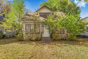 19 McKinley Pl N, Saint Cloud, MN 56303 - Photo 1