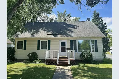 825 N Oak Street, Lake City, MN 55041 - Photo 2