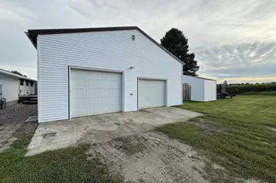 421 9th Ave, Madison, MN 56256 - Photo 4