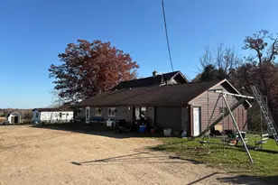 41 County Line Ave, Clear Lake Twp, WI 54005 - Photo 14