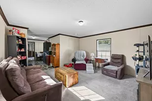 226 Mayfair Rd, Vadnais Heights, MN 55127 - Photo 8