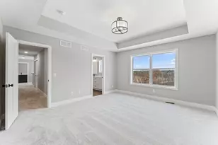 635 Parkside Ct, Eagan, MN 55123 - Photo 28