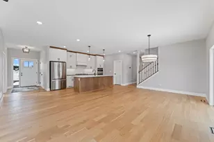 635 Parkside Ct, Eagan, MN 55123 - Photo 8