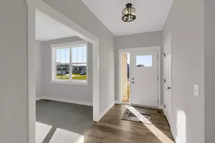 635 Parkside Ct, Eagan, MN 55123 - Photo 14