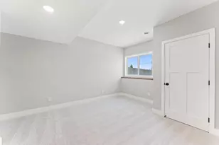 635 Parkside Ct, Eagan, MN 55123 - Photo 24