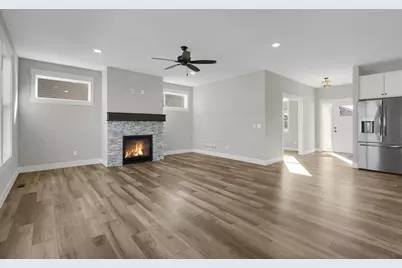 635 Parkside Court, Eagan, MN 55123 - Photo 10