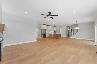 635 Parkside Court, Eagan, MN 55123 - Photo 12