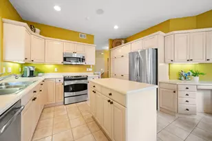 724 Widsten Cir, Wayzata, MN 55391 - Photo 12