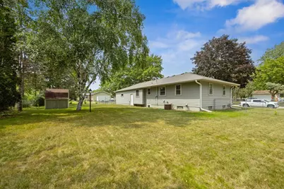 6656 Gerdine Path W, Lakeville, MN 55068 - Photo 4