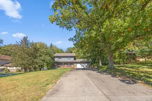 2107 Kings Rd, Eagan, MN 55122 - Photo 4