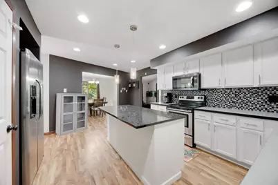 2107 Kings Road, Eagan, MN 55122 - Photo 14