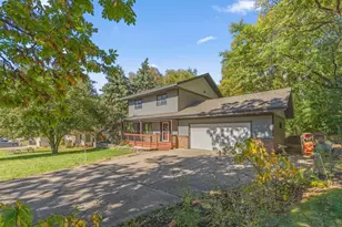 2107 Kings Rd, Eagan, MN 55122 - Photo 2