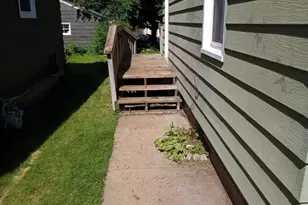 817 33rd Ave N, Saint Cloud, MN 56303 - Photo 2