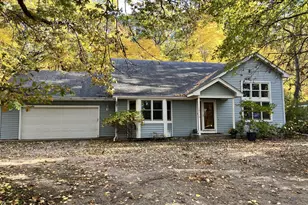 20715 Minnie B Grant Ln NE, Wyoming, MN 55092 - Photo 2