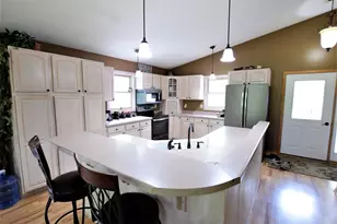 39947 River Oaks Dr, Roseau, MN 56751 - Photo 8