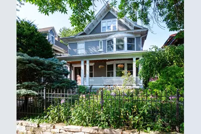 695 Lincoln Avenue, Saint Paul, MN 55105 - Photo 1