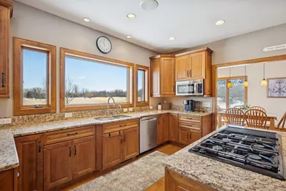 1012 Adam Avenue, Montevideo, MN 56265 - Photo 14