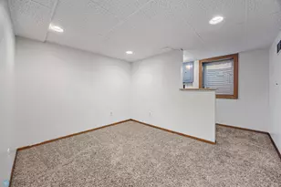 817 30th St N, Fargo, ND 58102 - Photo 12