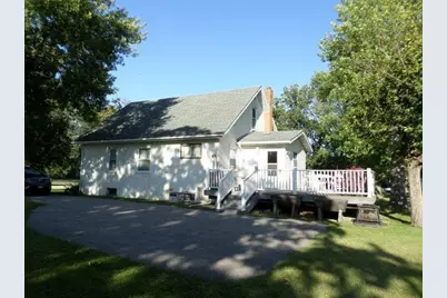 414 Hamilton Avenue NE, Red Lake Falls, MN 56750 - Photo 1