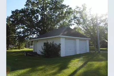 414 Hamilton Avenue NE, Red Lake Falls, MN 56750 - Photo 44