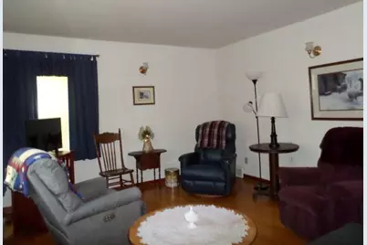 414 Hamilton Avenue NE, Red Lake Falls, MN 56750 - Photo 12