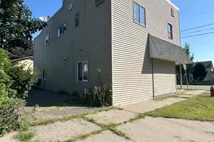 1237 5th St E, Saint Paul, MN 55106 - Photo 4