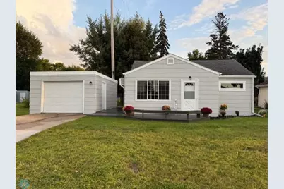 1003 8th Avenue N, Wahpeton,  58075 - Photo 1