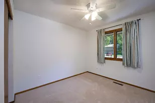 5313 Yorktown Ln N, Plymouth, MN 55442 - Photo 14