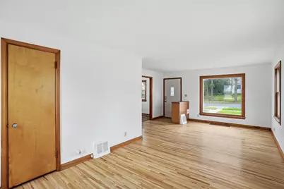 5701 38th Avenue S, Minneapolis, MN 55417 - Photo 2